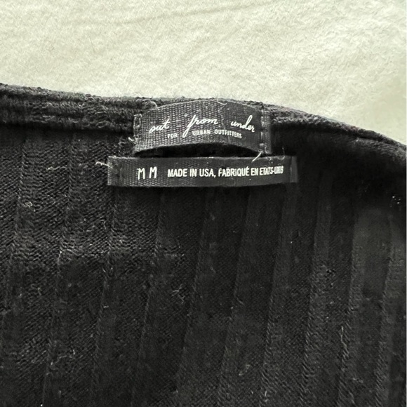 Urban Outfitters Out from Under ribbed button front cardigan - Picture 3 of 4